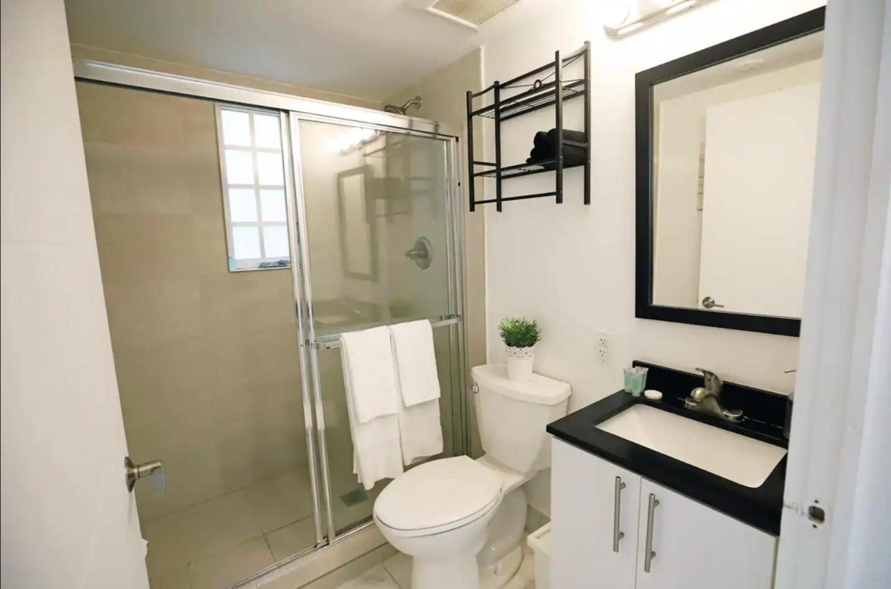 South Beach 2 Bedroom Family & Pet Friendly Apartment With Balcony & Free Parking Miami Beach Exterior photo