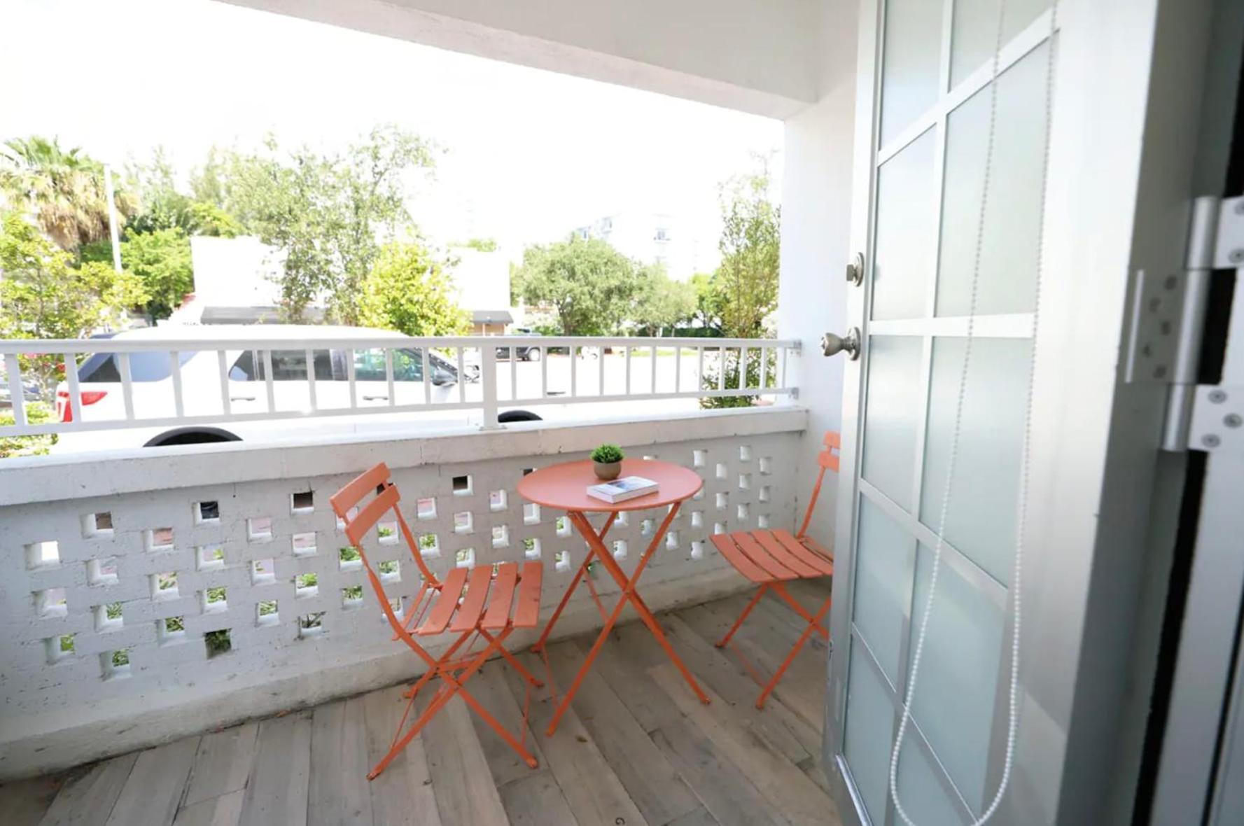 South Beach 2 Bedroom Family & Pet Friendly Apartment With Balcony & Free Parking Miami Beach Exterior photo